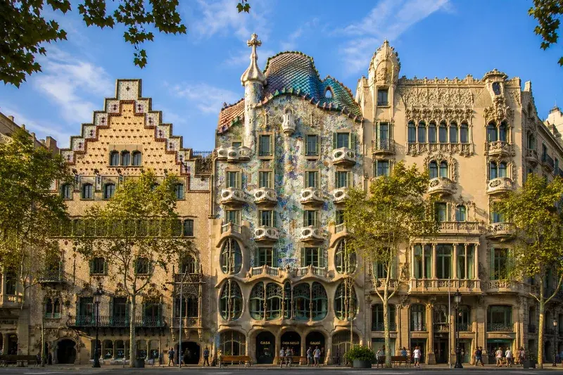 Adventure Quest artwork for the “The Block of Discord” mission in Casa Batlló & Passeig de Gràcia Explorer.