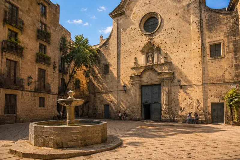 Adventure Quest artwork for the “The Hidden Plazas” mission in Gothic Quarter Explorer.
