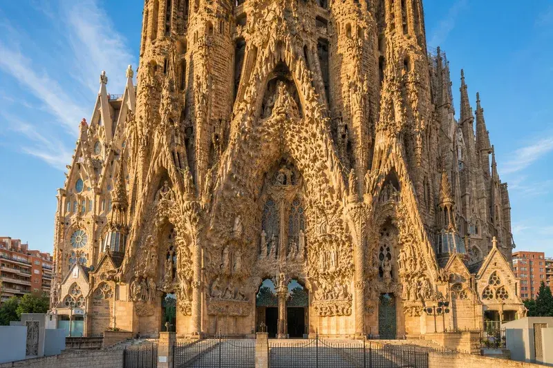Adventure Quest artwork for the “The Nativity Facade” mission in Sagrada Família Explorer.
