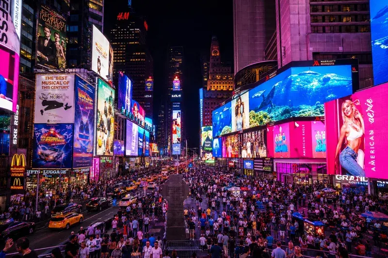 Adventure Quest artwork for the “Times Square After Dark” mission in Broadway, Times Square & Empire State Explorer.