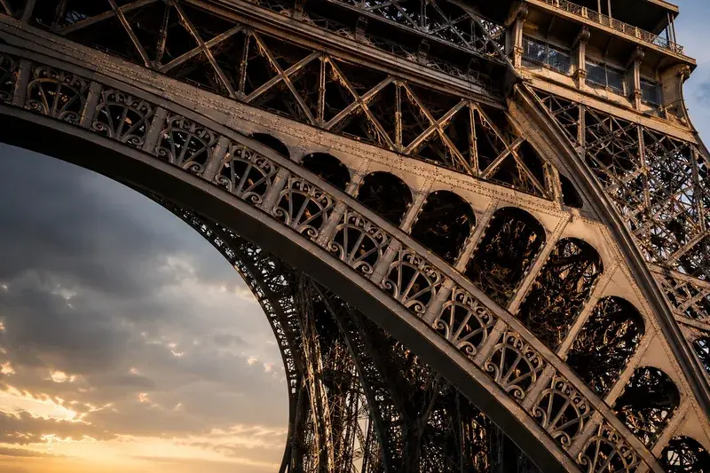 Adventure Quest artwork for the “Iron Lace” mission in Eiffel & Champs-Elysees.