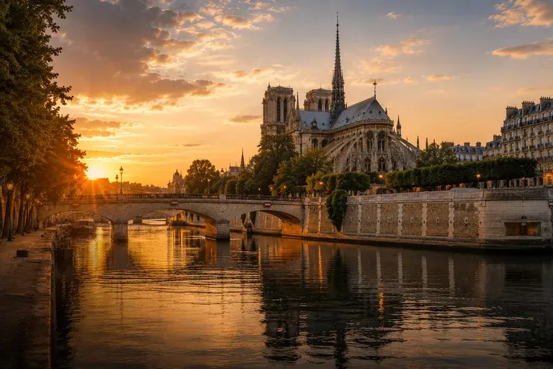 Adventure Quest artwork for the “Seine Reflection” mission in Notre-Dame Explorer.