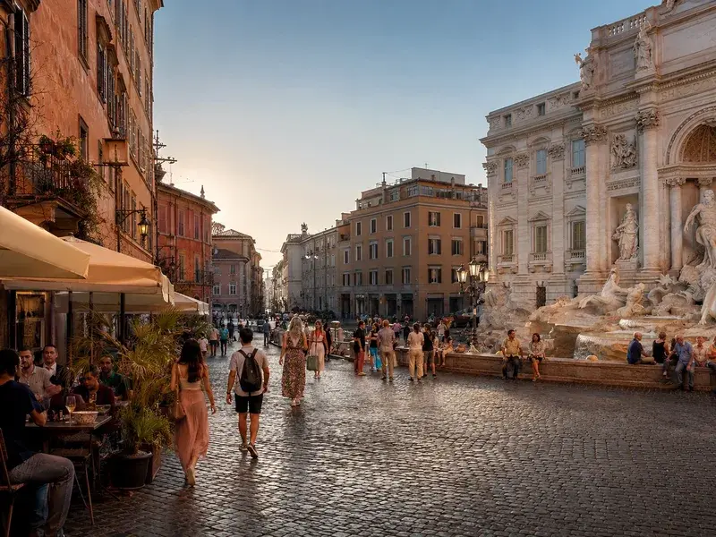 Adventure Quest artwork for the “Piazza Life” mission in Trevi Fountain & Piazza Quest.