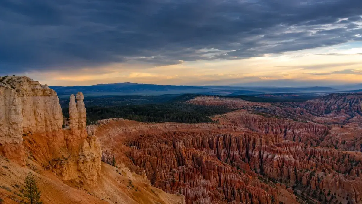 Adventure Quest card artwork for the Bryce Canyon Hoodoo Explorer adventure.