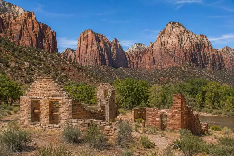 Adventure Quest artwork for the “The Mormon Settlers” mission in Zion Canyon Floor.
