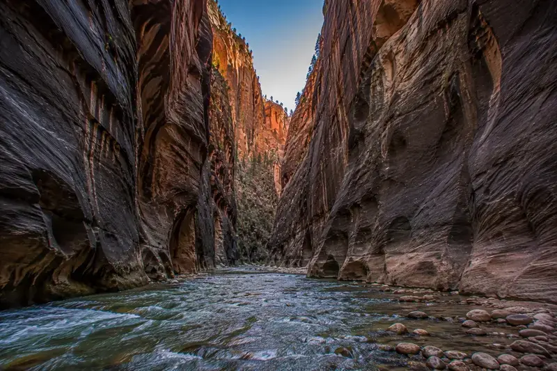 Adventure Quest artwork for the “The Canyon Keeps Going” mission in Riverside Walk.