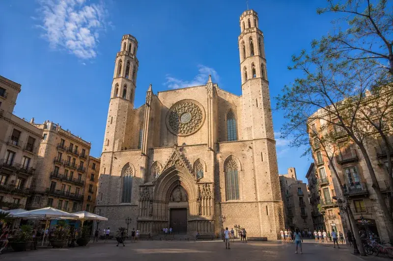 Adventure Quest artwork for the “The Basílica de Santa Maria del Mar” mission in Picasso Museum & El Born Explorer.