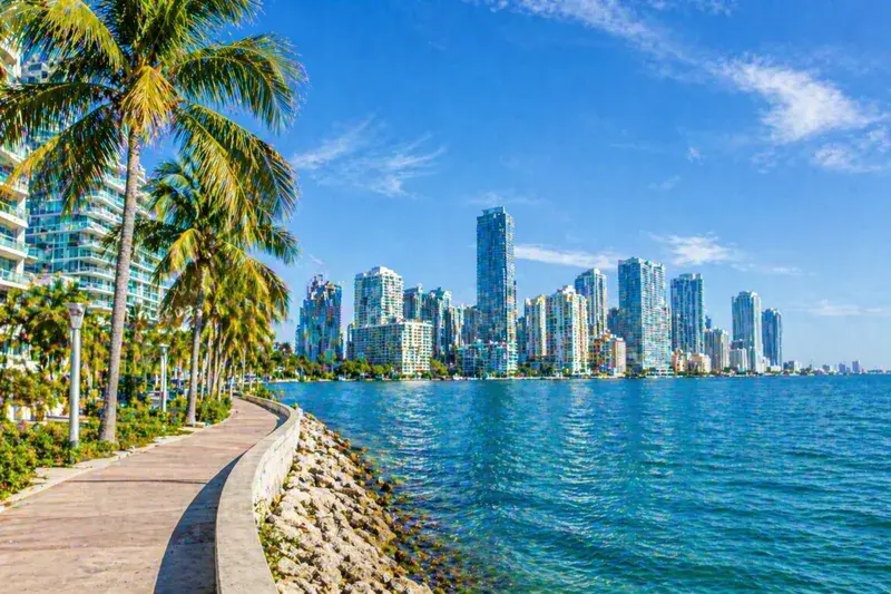 Adventure Quest artwork for the “Coastal Edge” mission in Miami Explorer.
